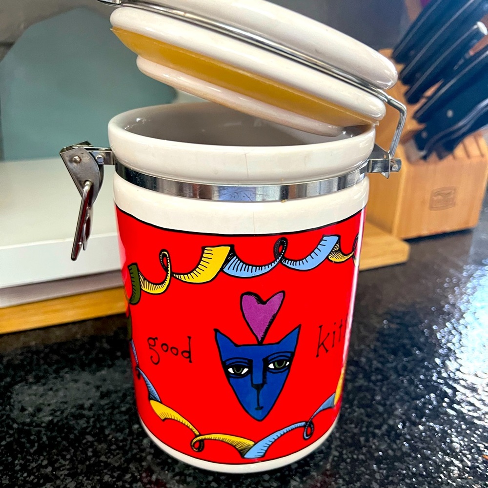 Cat treat jar